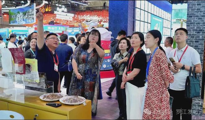 堆文创亮相深圳文博会！火爆！罗江非遗、三星(图7)